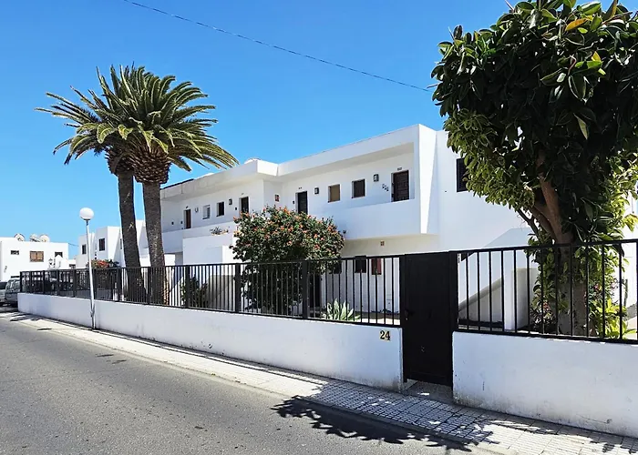 Happy - Shared Pool And Near The By Lanzarote 펜션 푸에르토 델 카르멘
